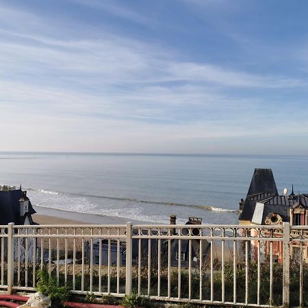 Les Pieds Dans L'Eau Apartment Trouville-sur-Mer Bagian luar foto